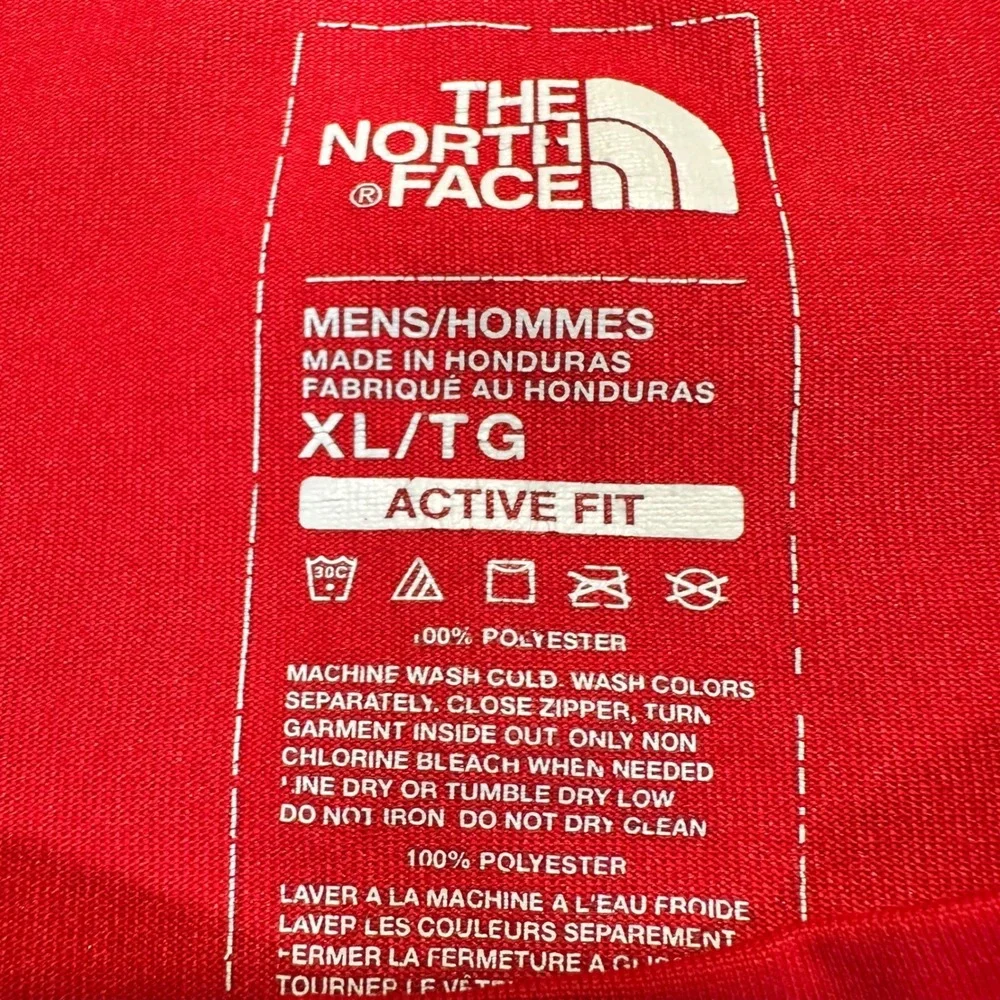 The North Face Mens XL Red Active Fit Performance Short‎ Sleeve T-Shirt SP18